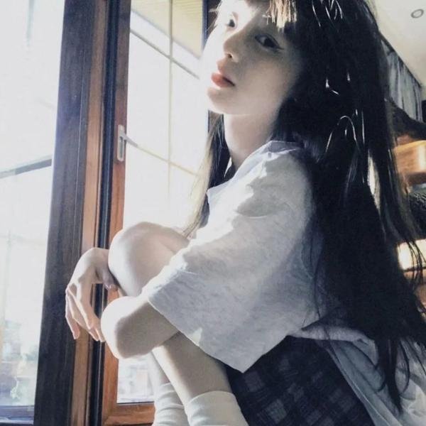 四月的女儿
