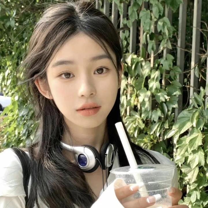 绣闼藏春